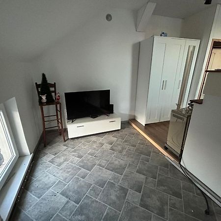 Private Apartament With Shared Bathroom Belgrad Exteriör bild