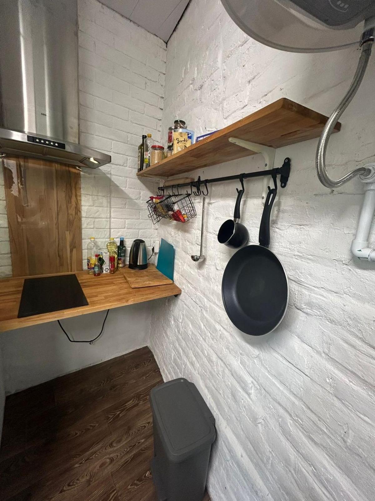Private Apartament With Shared Bathroom Belgrad Exteriör bild