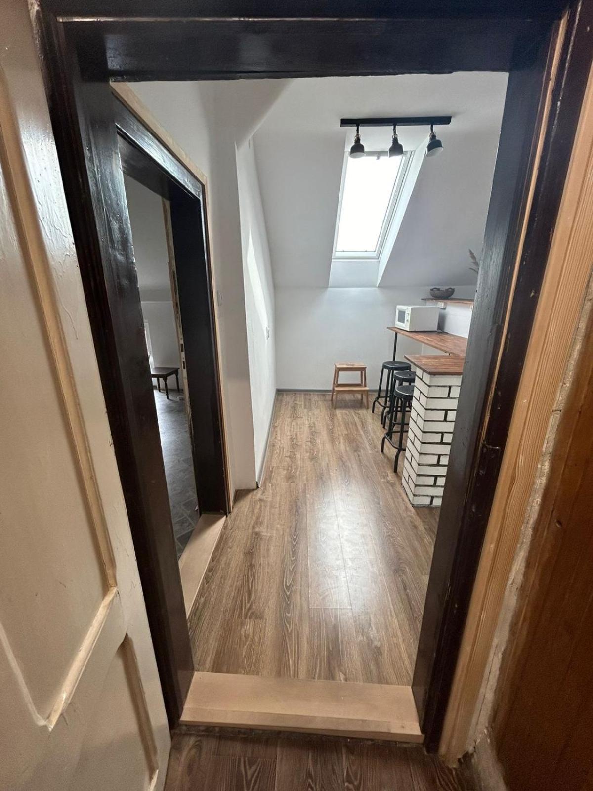 Private Apartament With Shared Bathroom Belgrad Exteriör bild